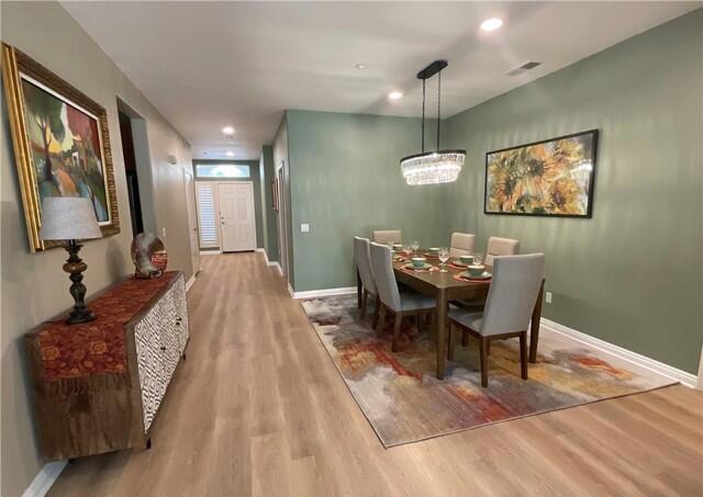 Four Seasons - Residential