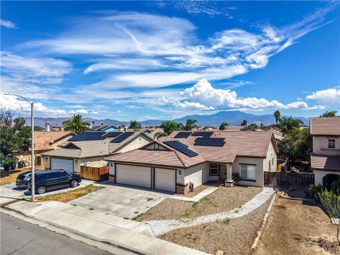 Tiny photo for 1452 Hummingbird WAY, Hemet, CA 92545 (MLS # CV26198708)