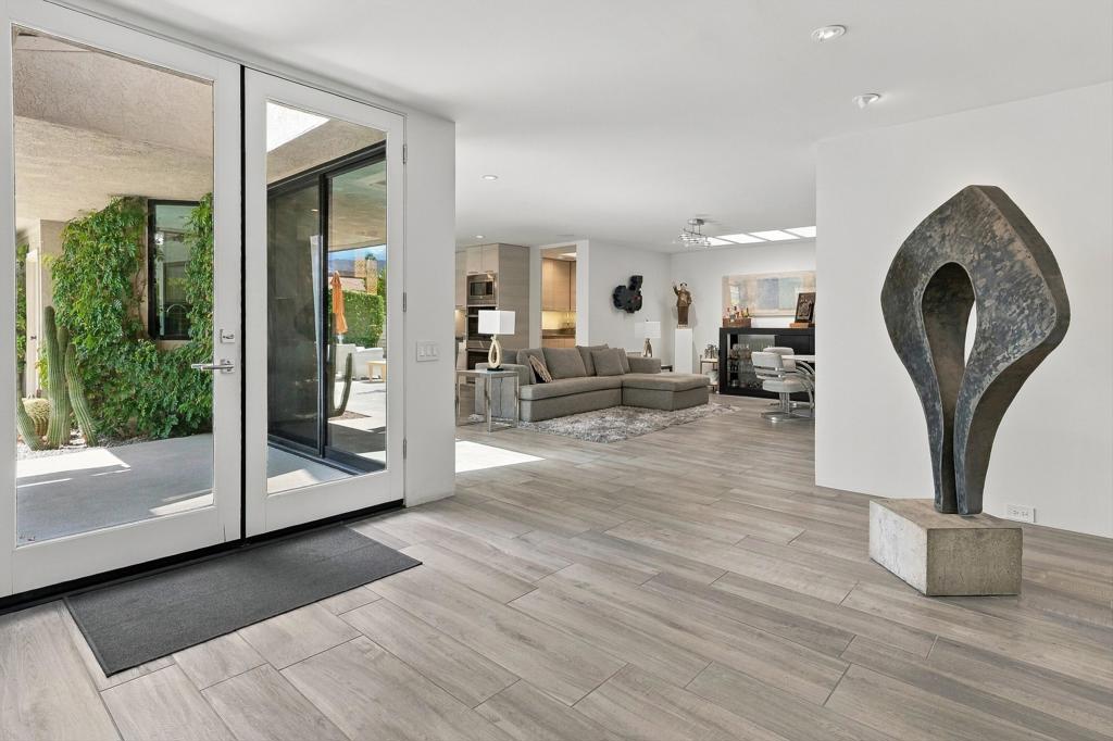 15 Colgate Drive