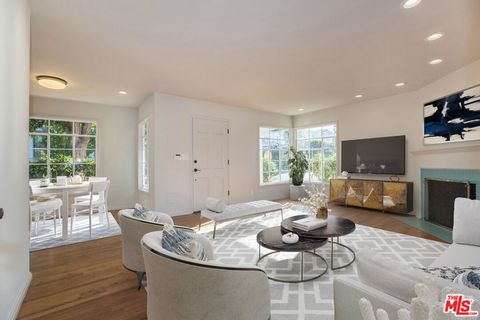 Photo of 437 Swarthmore Avenue, Pacific Palisades, CA 90272 (MLS # 26664621)