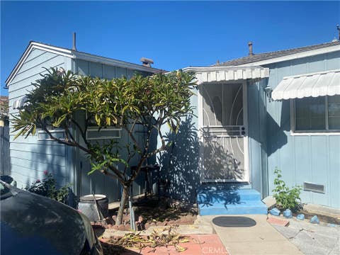 Photo of 10008 Hunt AVE, South Gate, CA 90280 (MLS # DW26159972)