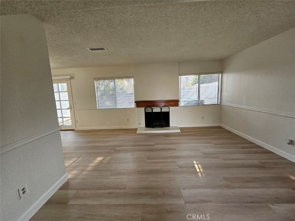5386 Villa Way 14