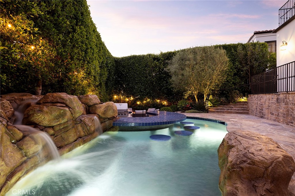 Corona Highlands (CORH) - Residential