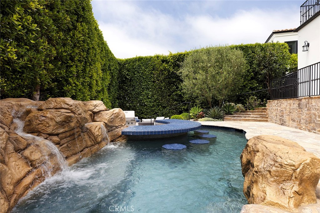 Corona Highlands (CORH) - Residential