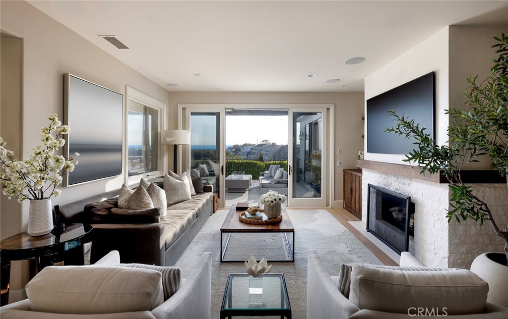 Corona Highlands (CORH) - Residential