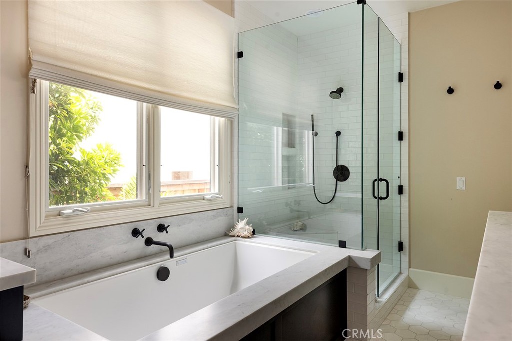 Corona Highlands (CORH) - Residential