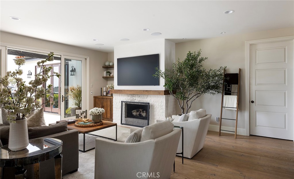 Corona Highlands (CORH) - Residential