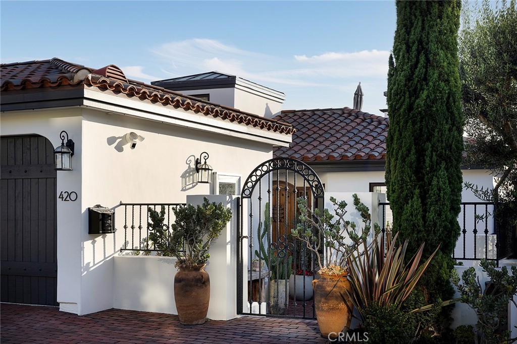 Corona Highlands (CORH) - Residential