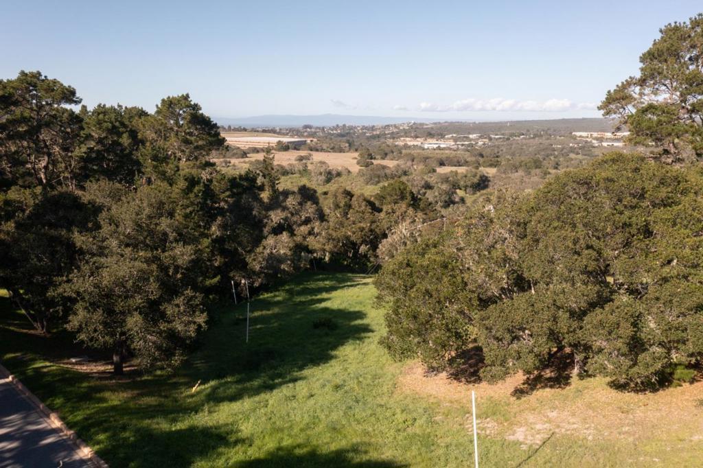 7570 Paseo Vista