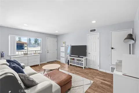 MLS: OC26123925