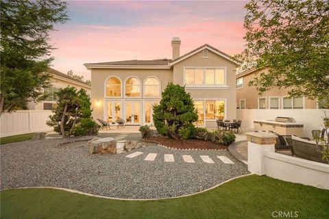 Photo of 6 Broadleaf, Irvine, CA 92612 (MLS # NP26011042)