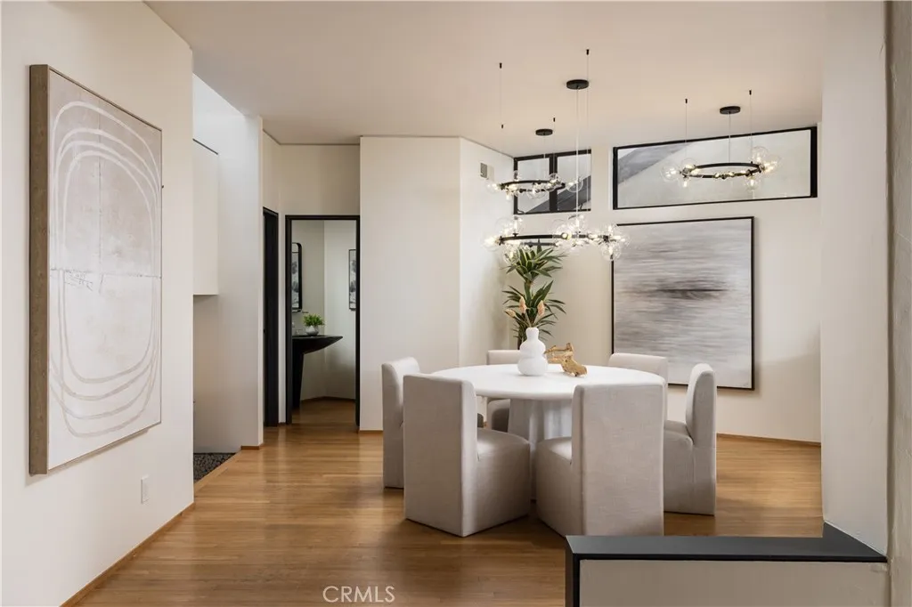 Laguna Beach, California 92651, United States, 4 Bedrooms Bedrooms, ,3 BathroomsBathrooms,Residential,Active,247526