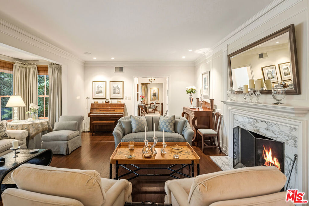 1146 Amalfi Drive