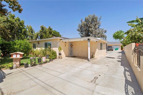 Photo of 3855 W 107th ST, Inglewood, CA 90303 (MLS # SB26190949)