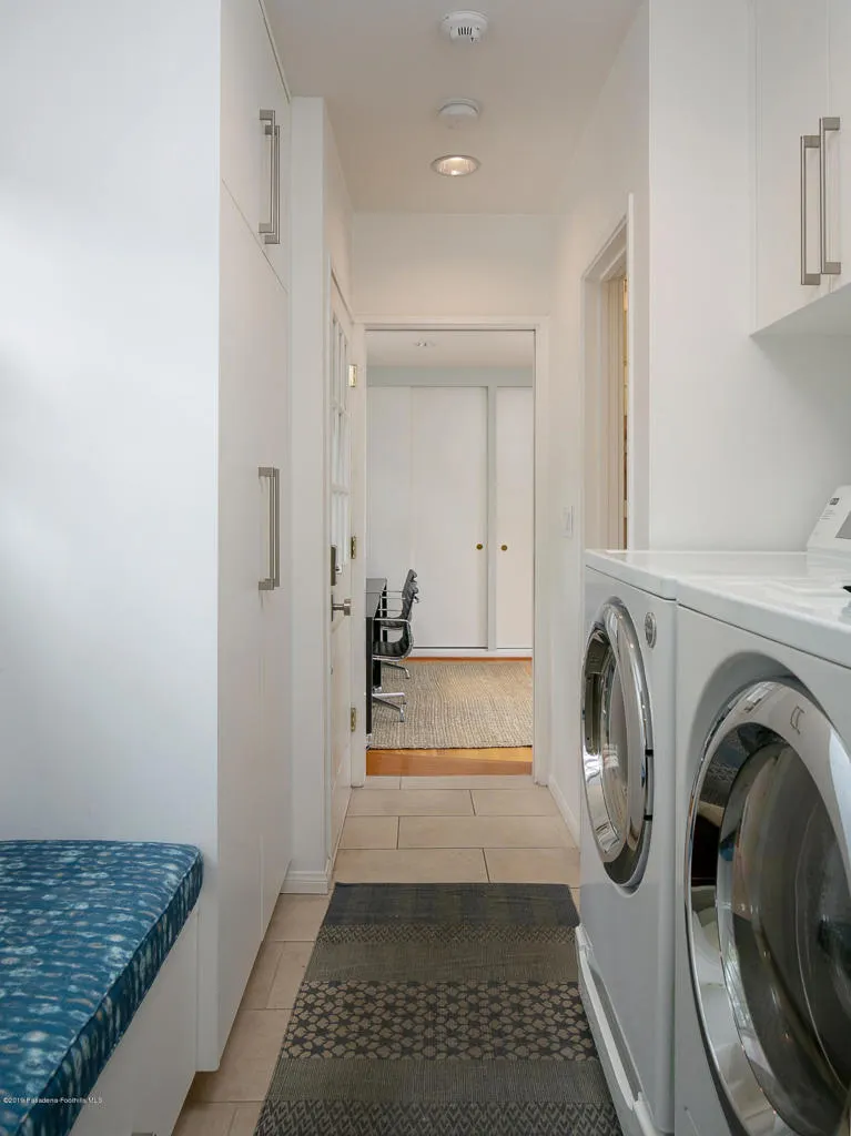 San Marino, California 91108, United States, 4 Bedrooms Bedrooms, ,3 BathroomsBathrooms,Residential,Active,229995