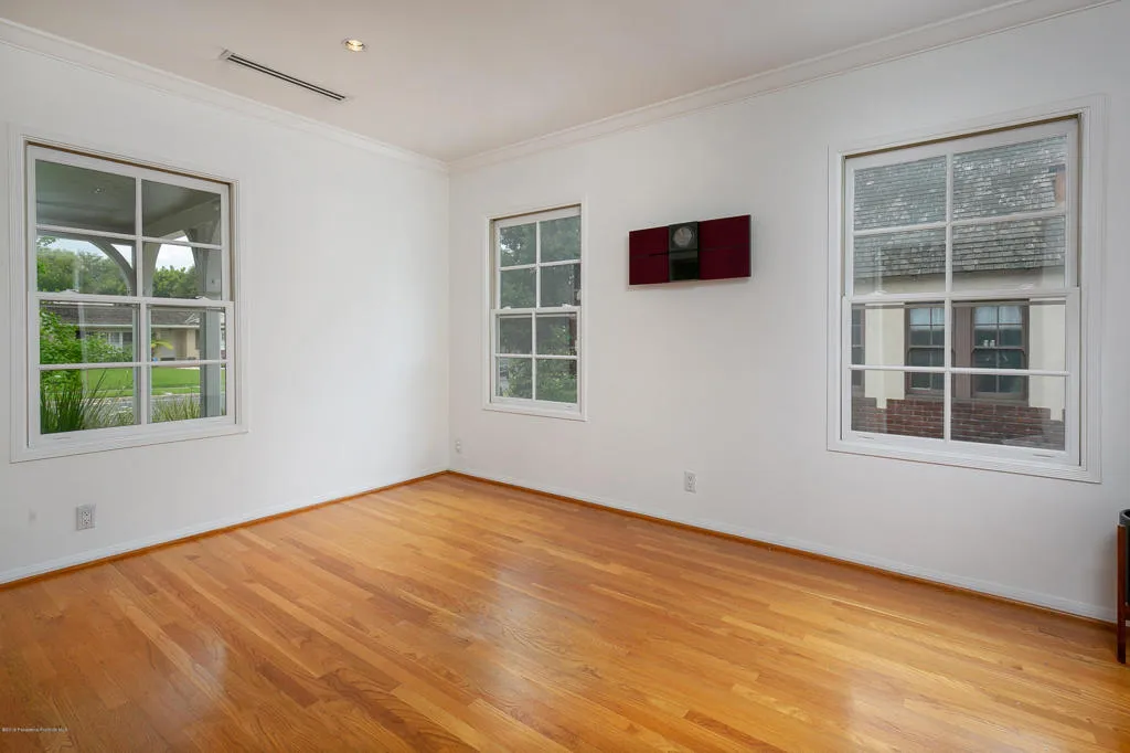 San Marino, California 91108, United States, 4 Bedrooms Bedrooms, ,3 BathroomsBathrooms,Residential,Active,229995