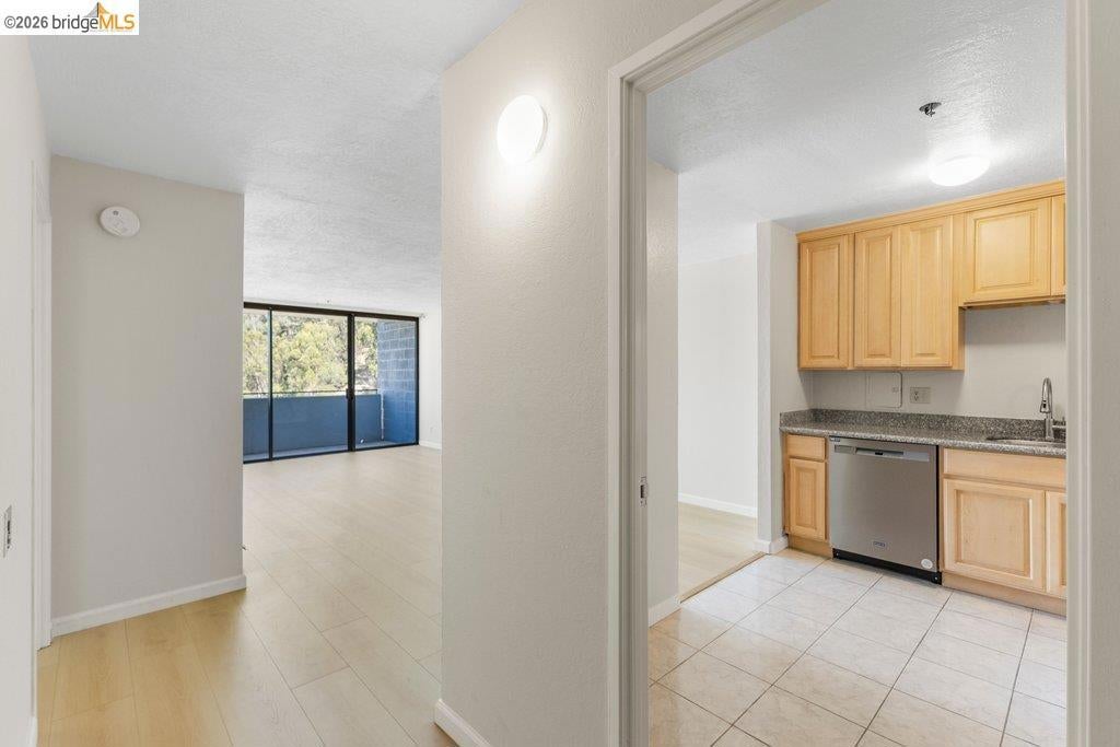 555 Pierce St 804