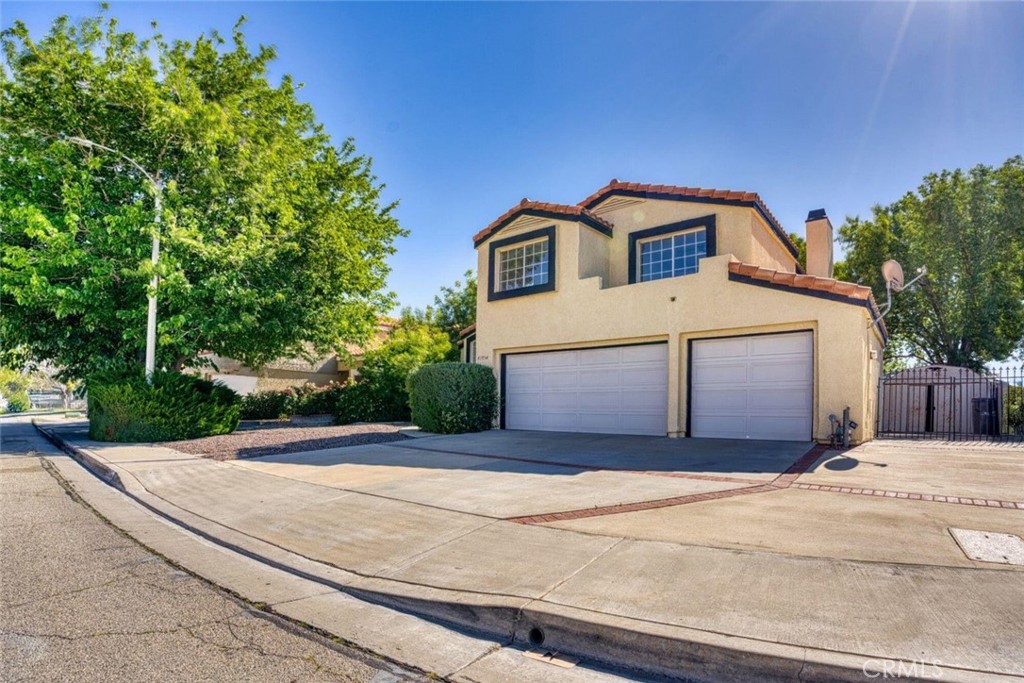 43954 Blue Sky Court