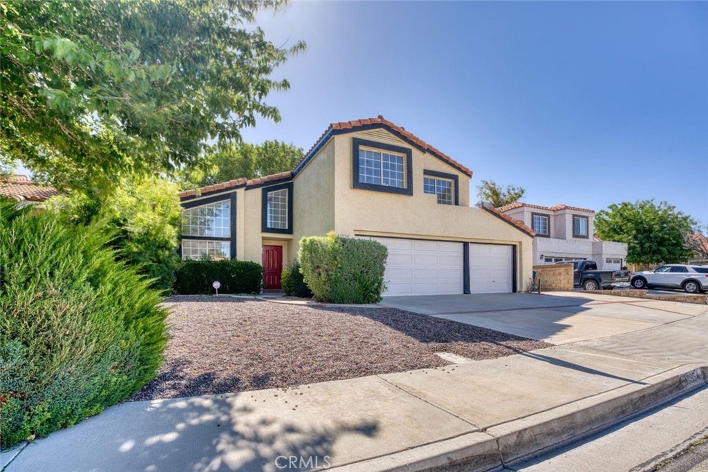 43954 Blue Sky Court