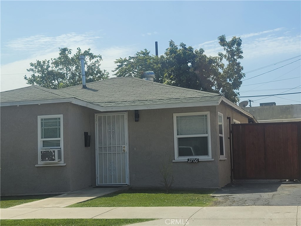 2706 E 57th Street