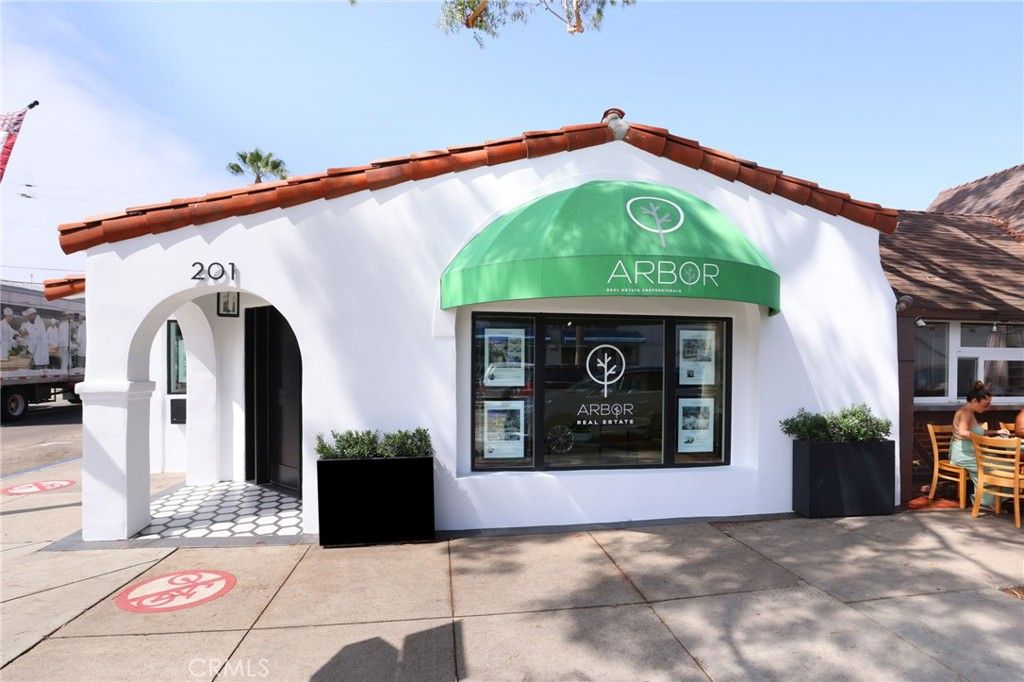 Photo of 201 Marine Ave, Newport Beach, CA 92662 (MLS # NP26091336)