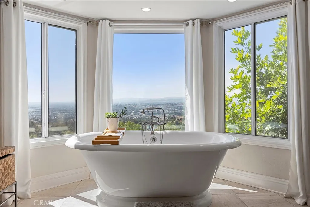 Anaheim Hills, California 92808, United States, 5 Bedrooms Bedrooms, ,4 BathroomsBathrooms,Residential,Active,149851