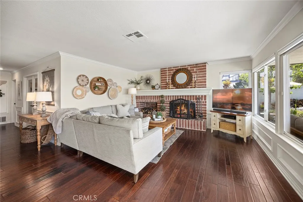 Anaheim Hills, California 92808, United States, 5 Bedrooms Bedrooms, ,4 BathroomsBathrooms,Residential,Active,149851