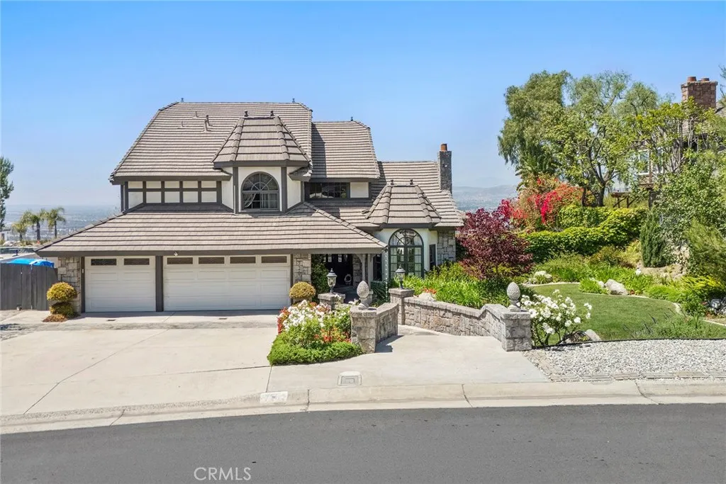 Anaheim Hills, California 92808, United States, 5 Bedrooms Bedrooms, ,4 BathroomsBathrooms,Residential,Active,149851