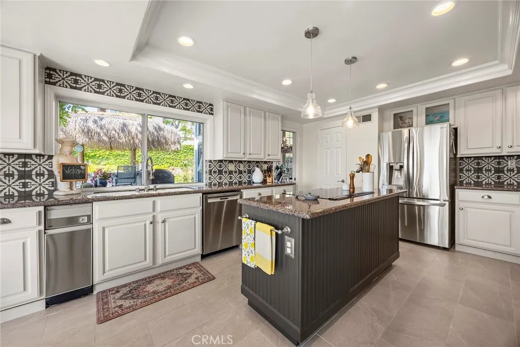 Anaheim Hills, California 92808, United States, 5 Bedrooms Bedrooms, ,4 BathroomsBathrooms,Residential,Active,149851