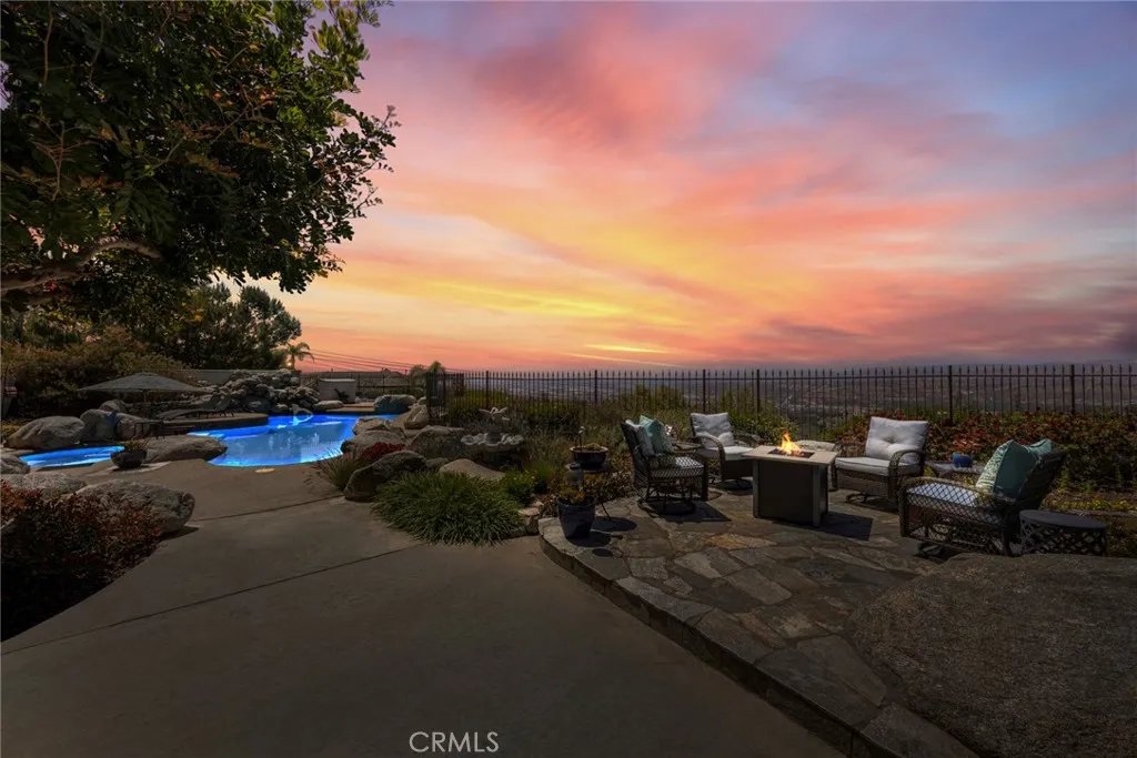 Anaheim Hills, California 92808, United States, 5 Bedrooms Bedrooms, ,4 BathroomsBathrooms,Residential,Active,149851