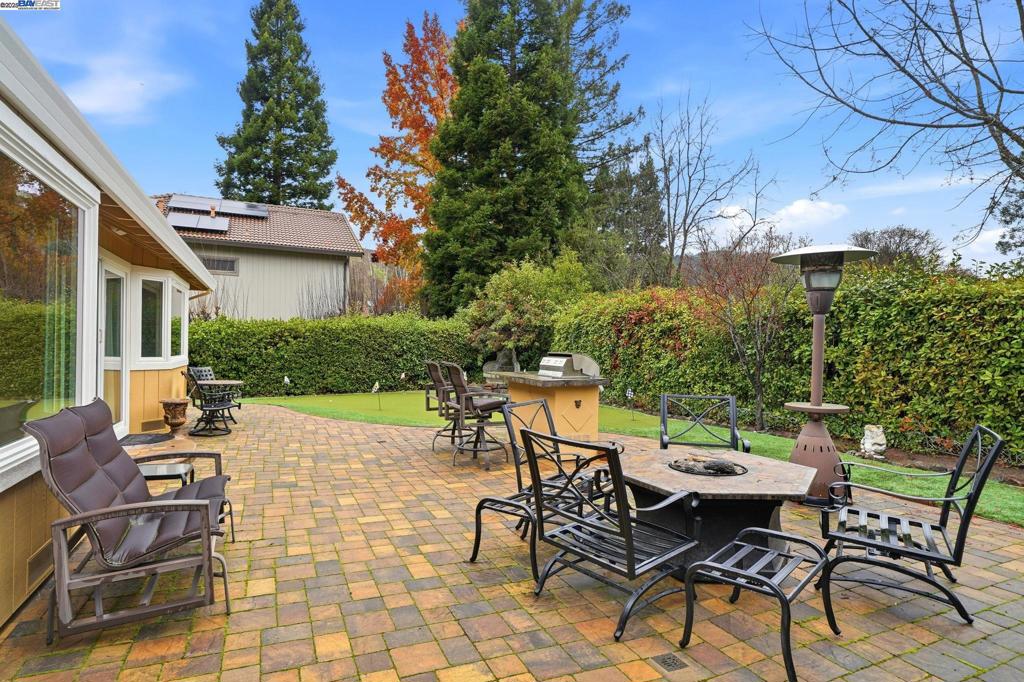 OAKRIDGE - Residential