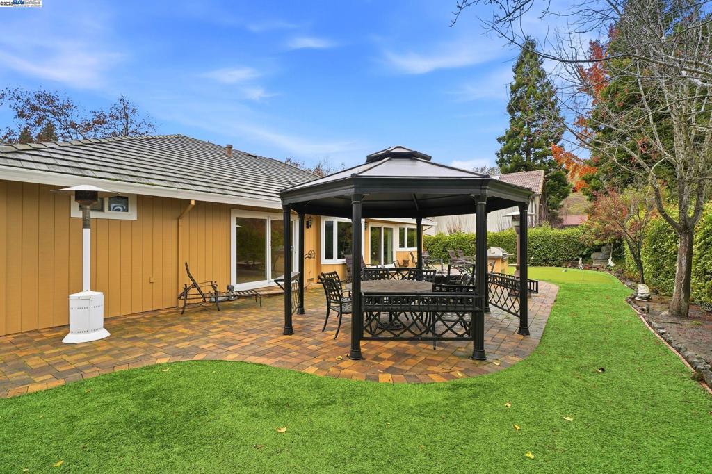 OAKRIDGE - Residential