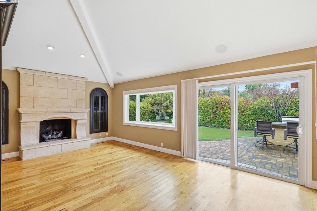 OAKRIDGE - Residential