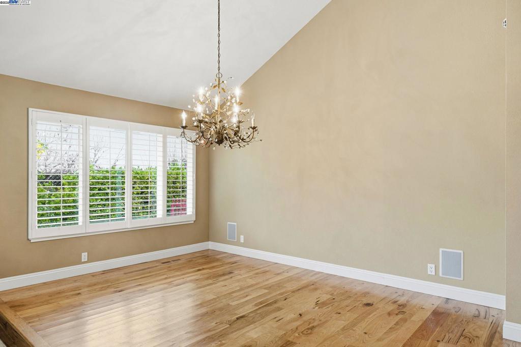 OAKRIDGE - Residential