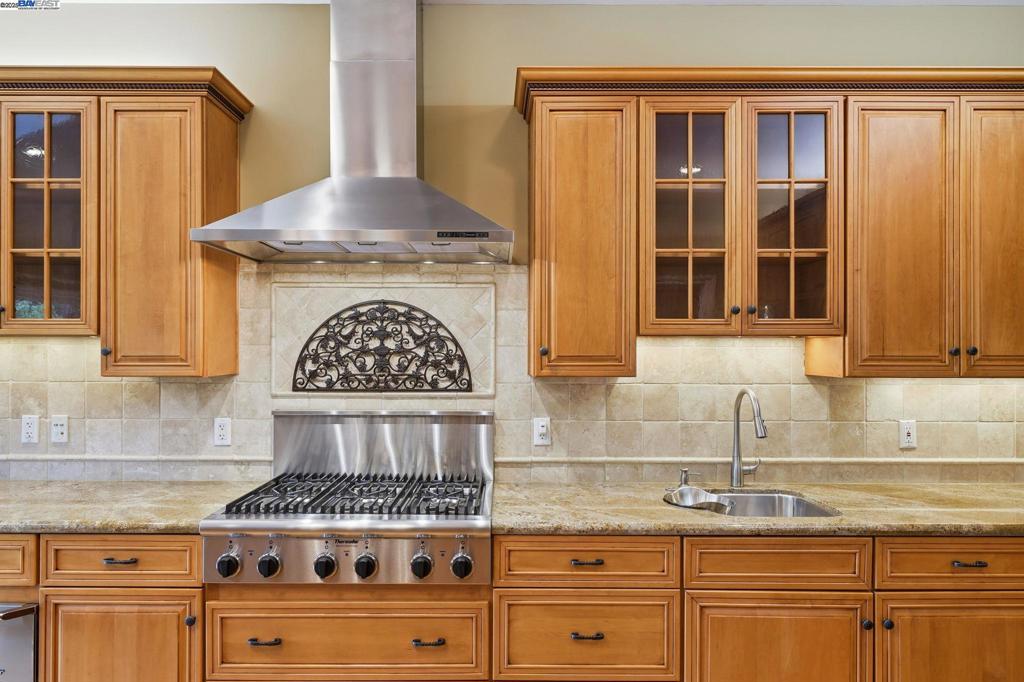 OAKRIDGE - Residential