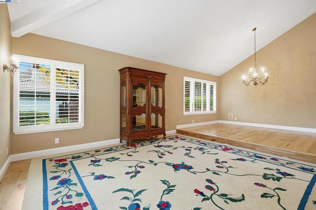 OAKRIDGE - Residential