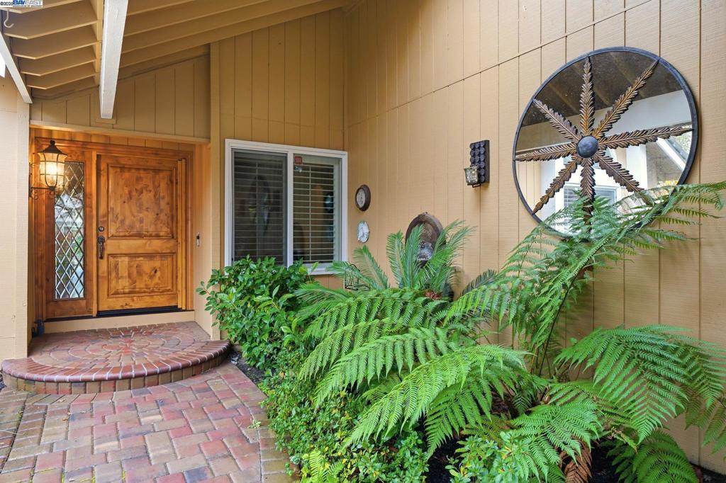 OAKRIDGE - Residential