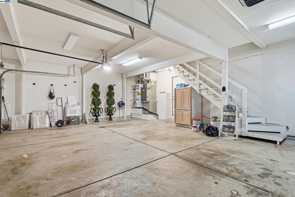 OAKRIDGE - Residential