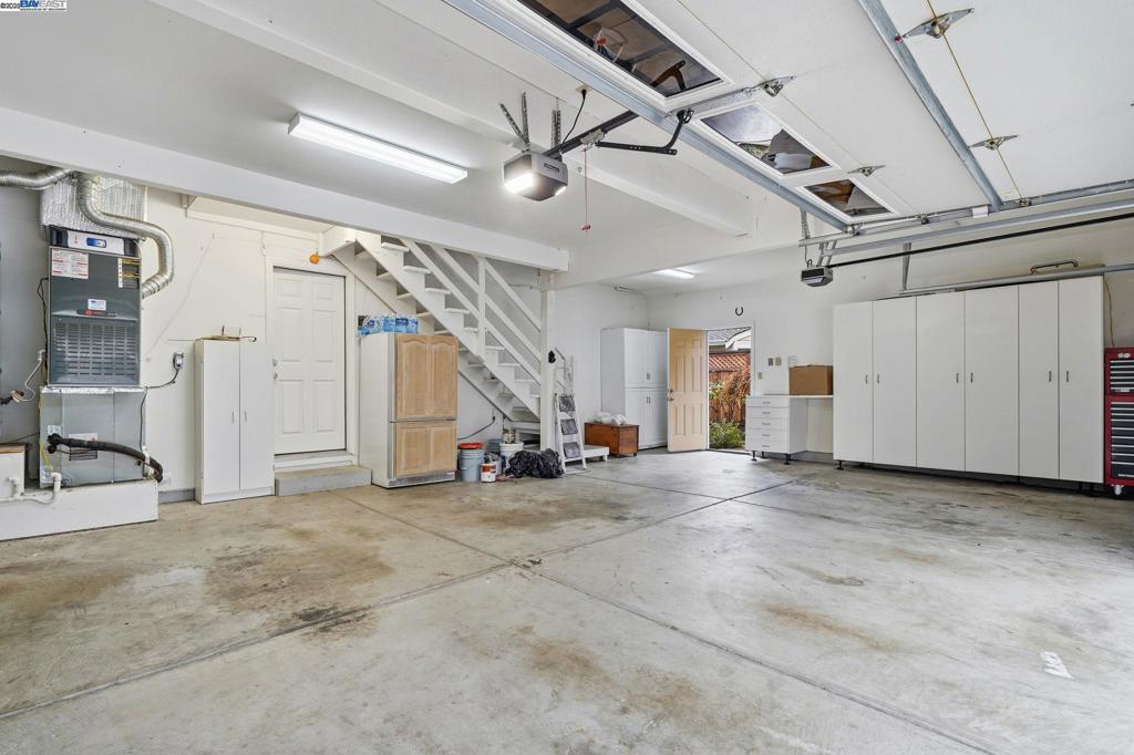 OAKRIDGE - Residential