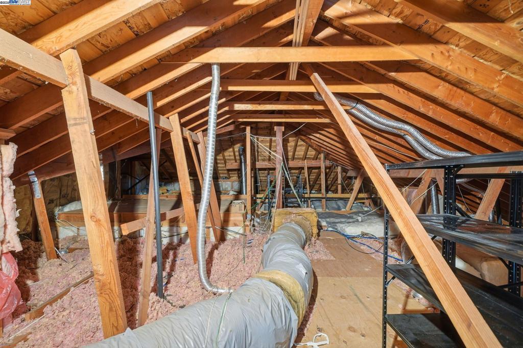 OAKRIDGE - Residential