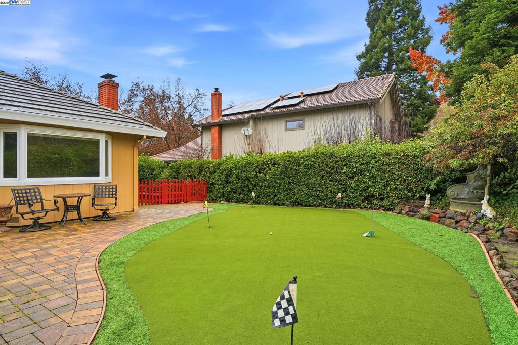 OAKRIDGE - Residential