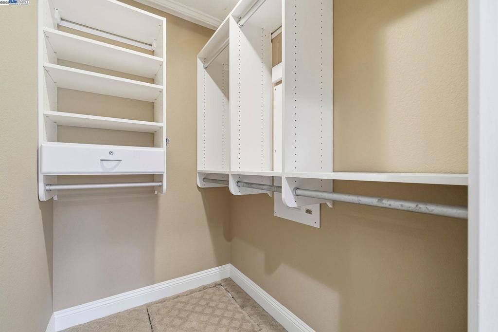 OAKRIDGE - Residential