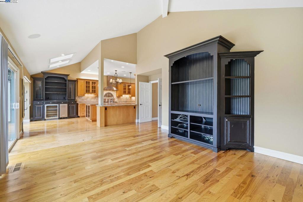 OAKRIDGE - Residential