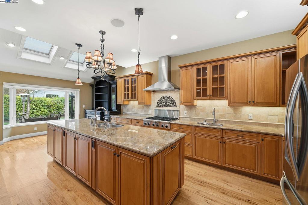 OAKRIDGE - Residential