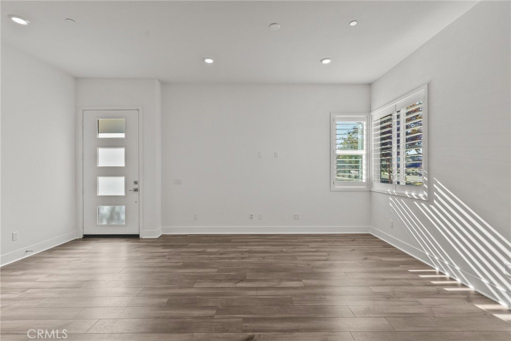 Rosemist (ROSE5P) - Residential