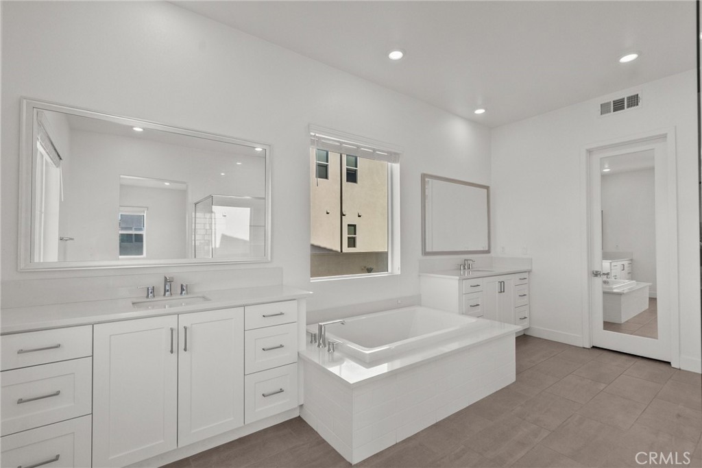 Rosemist (ROSE5P) - Residential