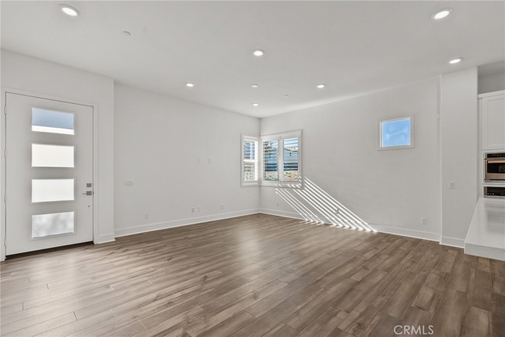 Rosemist (ROSE5P) - Residential