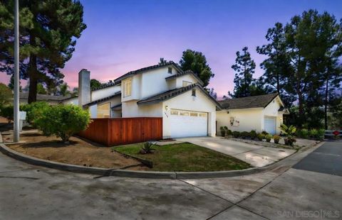 Photo of 1280 Lancer Gln Gln, Escondido, CA 92029 (MLS # 260009541SD)