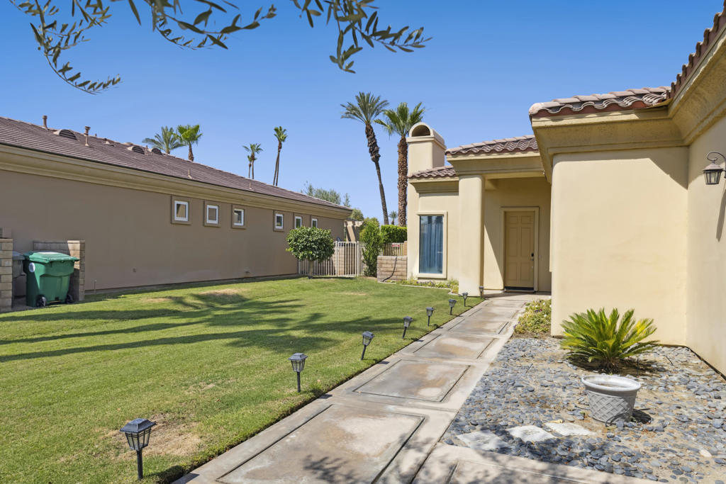 42533 Capri Drive