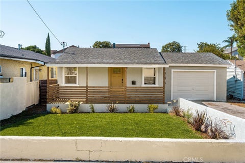 Photo of 1246 W 123rd ST, Los Angeles, CA 90044 (MLS # WS26175698)